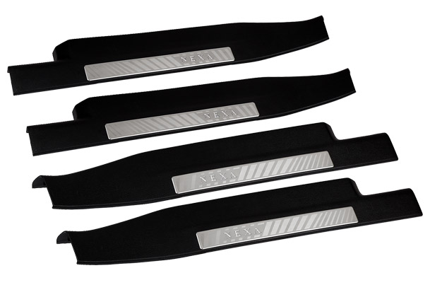 Illuminated Door Sill Guard | XL6 (All Variant)